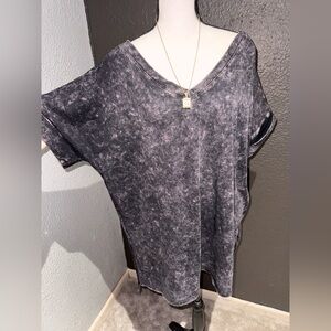 Zenana Outfitters Charcoal Acid Wash Tee